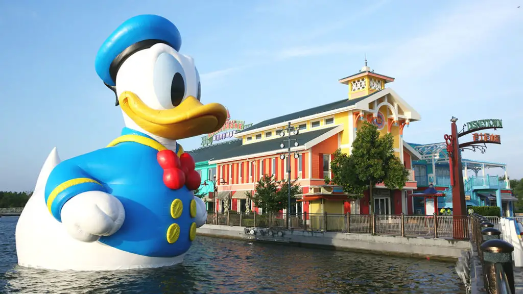 Giant Donald Duck at Shanghai Disney Resort