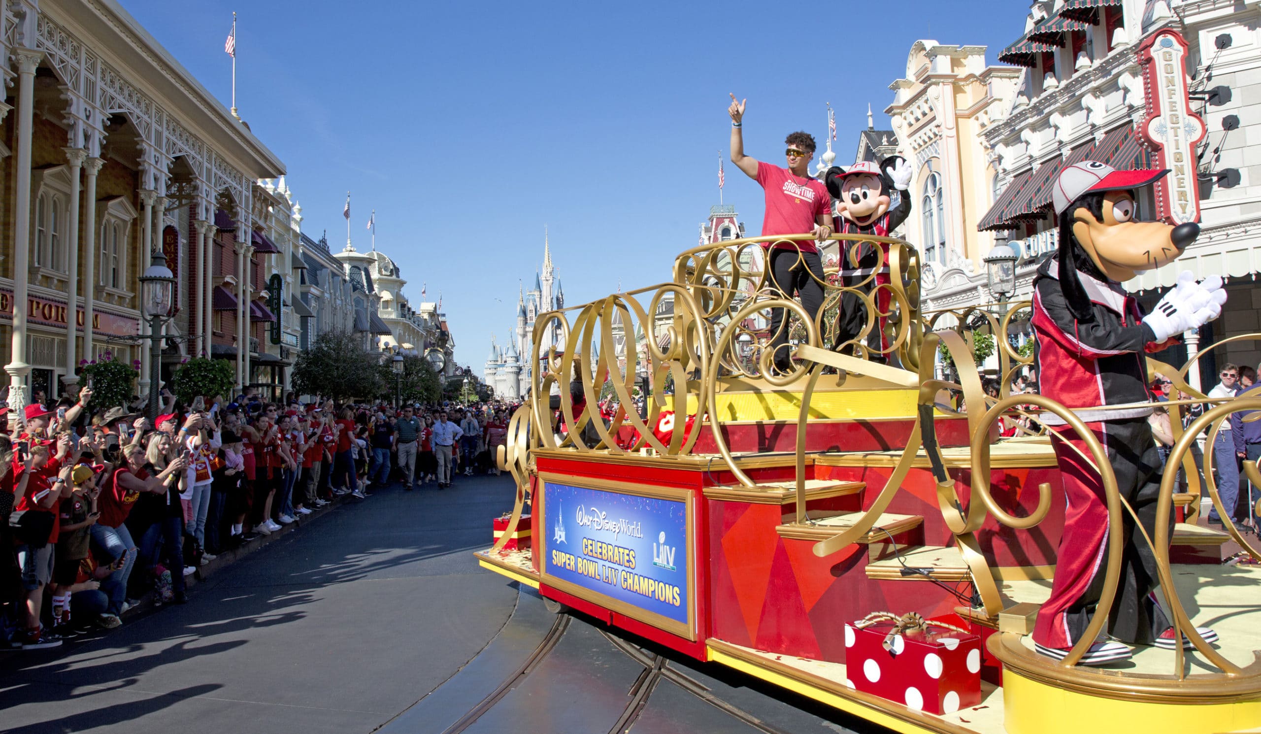 Disneyland To Host Super Bowl LVII Celebration! 