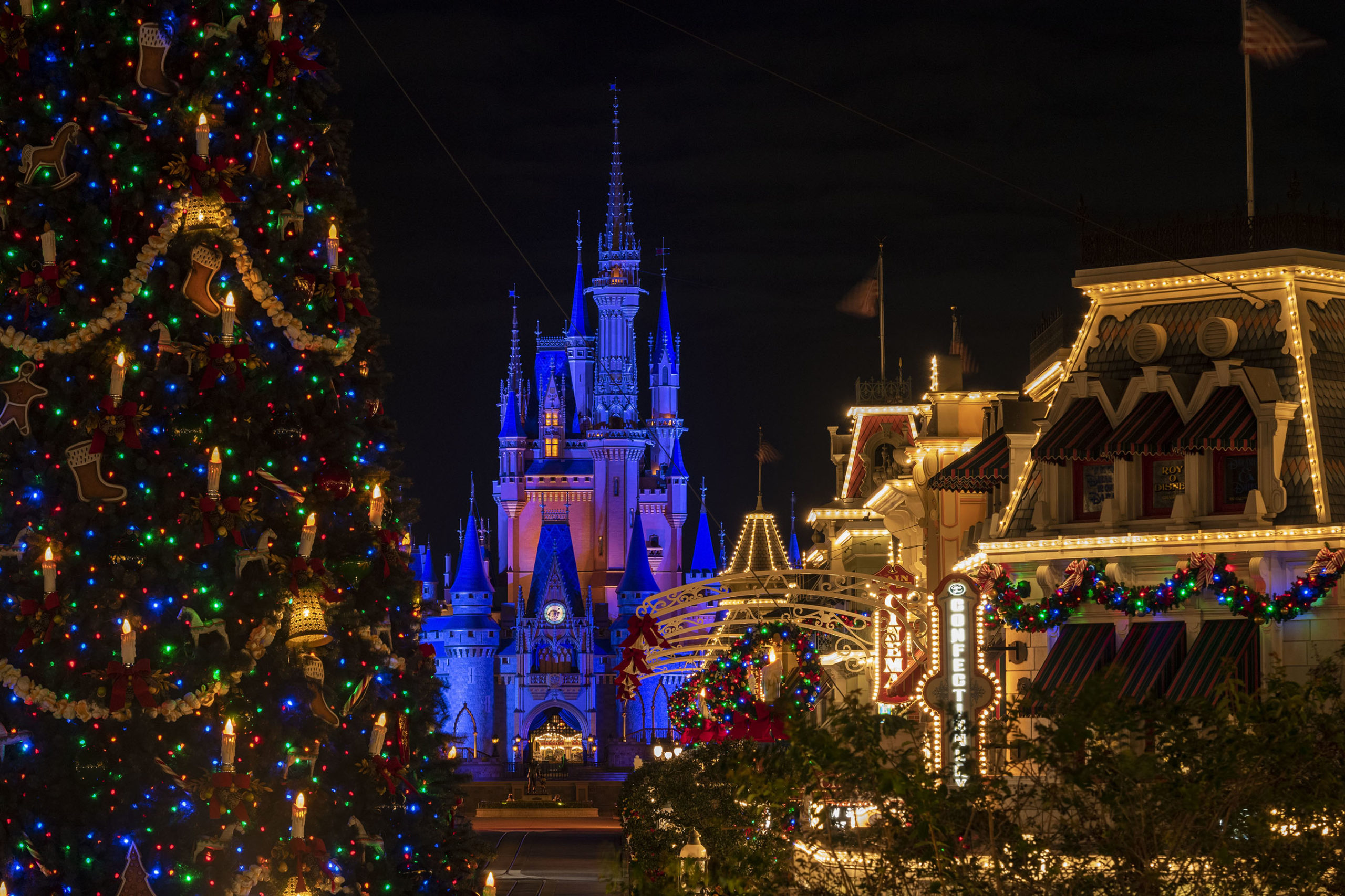  Holiday Magic at the Disney Parks: Celebrations Around