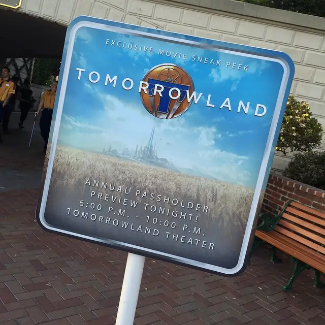 #Disneyland #AP stop by tonight for a preview of #Tomorrowland and a pin