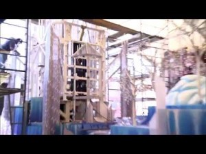 VIDEO: Making Of: “Paint the Night” Frozen Float