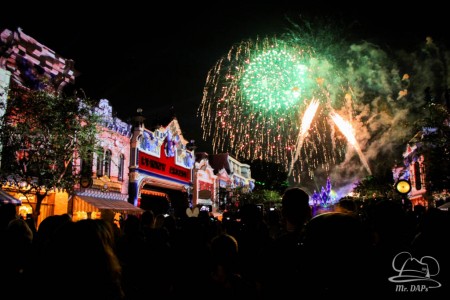 Paint the Night and Disneyland Forever Light Up the Night at Disneyland