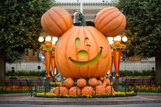 New Parade For Disneyland’s Halloween Parties