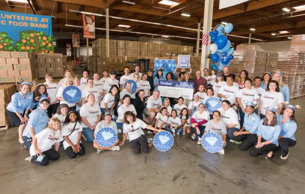 Disneyland Resort’s Million Dollar Dazzle Program Awards $60,000 to Local Nonprofit