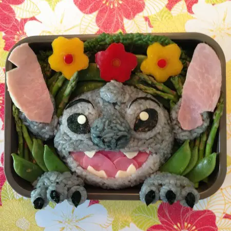 VIDEO: Disney Fan Inspires with Bento Box Art