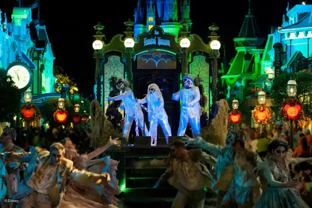 Disney Parks Blog to Live Stream Mickey’s Not-So-Scary Halloween Party Entertainment
