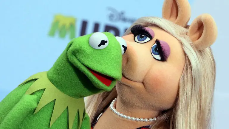 ‘The Muppets’ Producer Explains Reason for Kermit the Frog & Miss Piggy Breakup