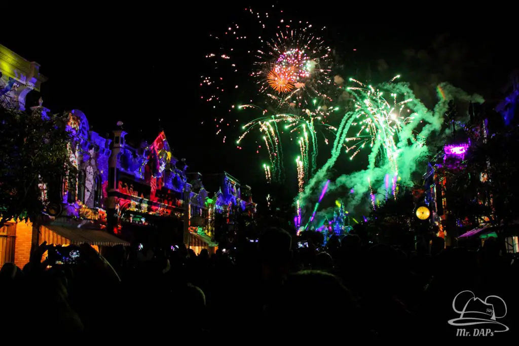 Disneyland Resort to Present ‘Disneyland Forever’ Twice a Night During Thanksgiving Week