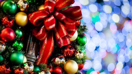 Candy Cane Tradition Returning to the Disneyland Resort