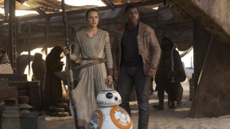Star Wars: The Force Awakens..L to R: Rey (Daisy Ridley) and Finn (John Boyega)..Ph: David James..© 2015 Lucasfilm Ltd. &amp; TM. All Right Reserved.