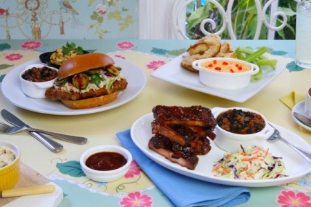 Disneyland Park Guests May Now Book Dining Reservations for River Belle Terrace