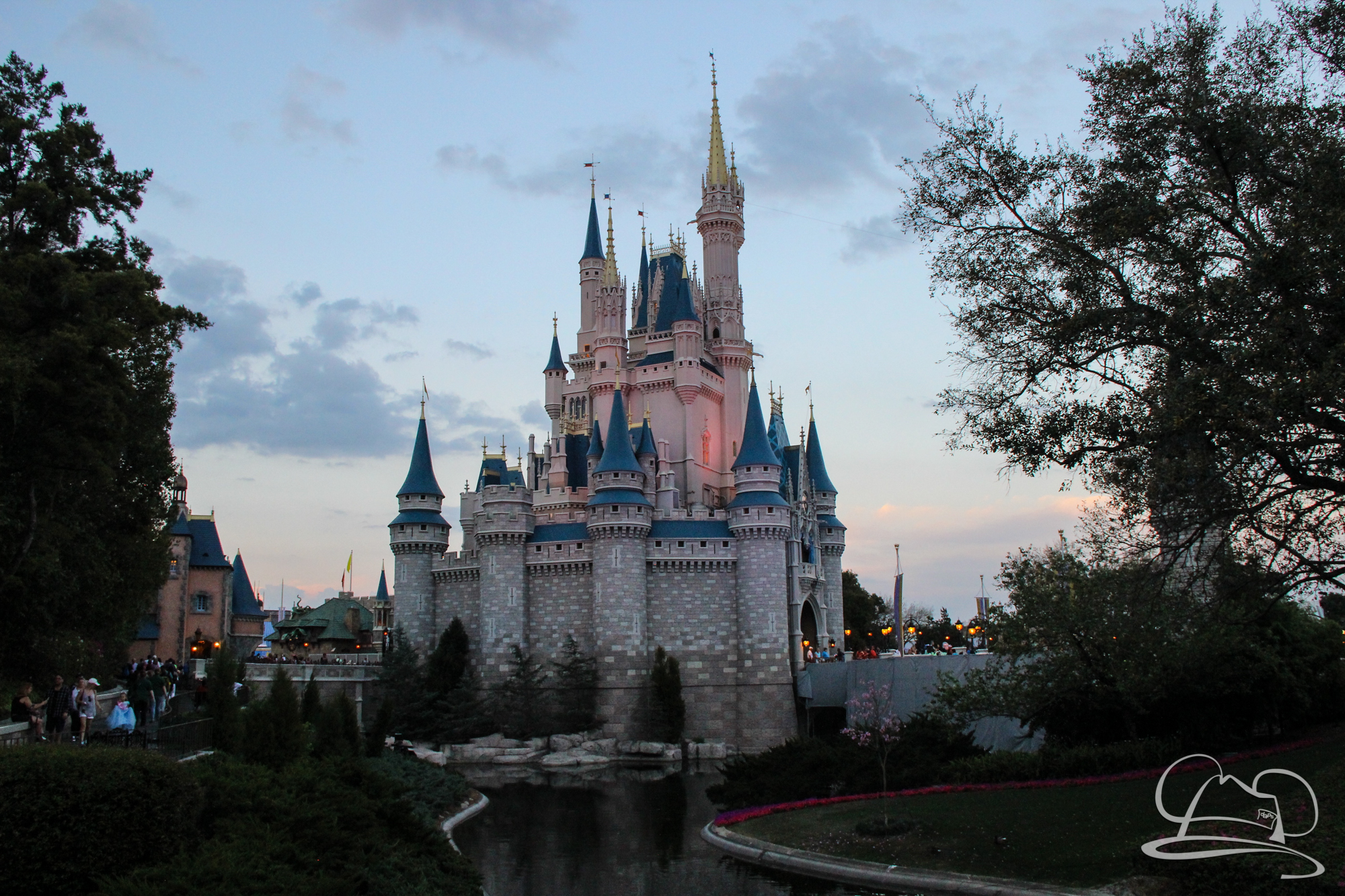 Walt Disney World to Close Due to Hurricane Matthew