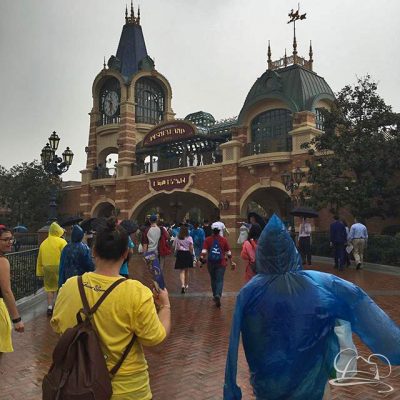 Shanghai Disneyland Opening Day - @DAPsMurray