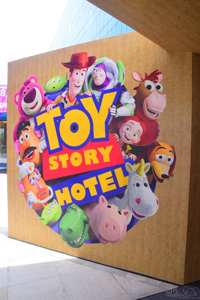 Toy Story Hotel – Shanghai Disneyland In Detail