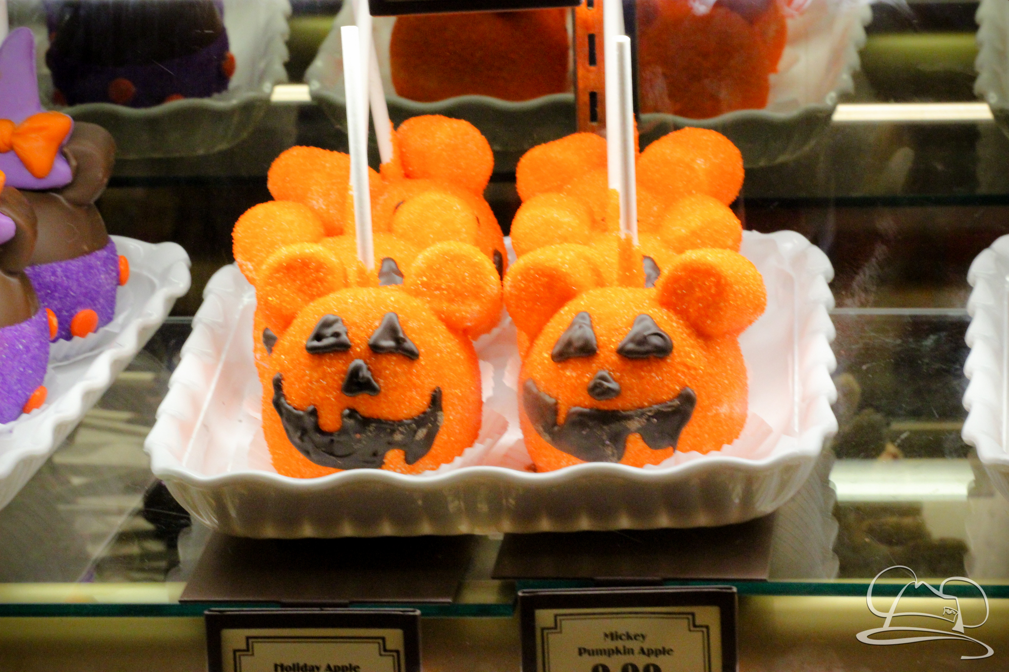 Disneyland Halloween Time Treats – Sundays with DAPs