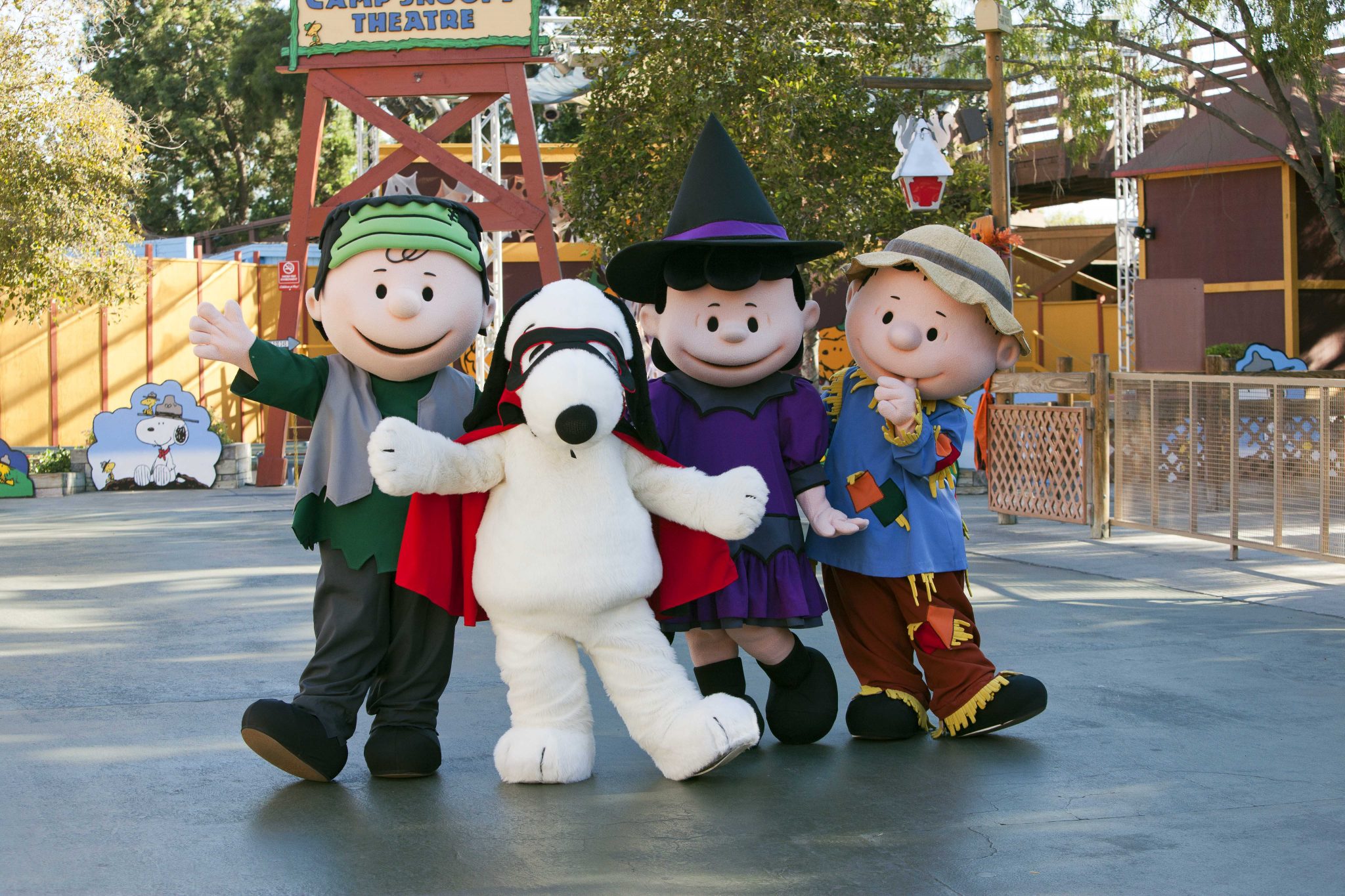 Knott’s Berry Farm Hiring Tweet Hints at New Show for Camp Snoopy’s Spooky Farm