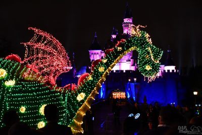 Fans React to Return of Disneyland’s Main Street Electrical Parade