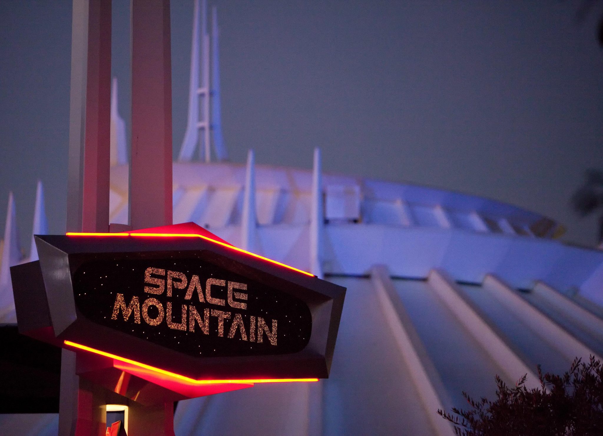 Space Mountain Returns This Summer to Disneyland Resort!