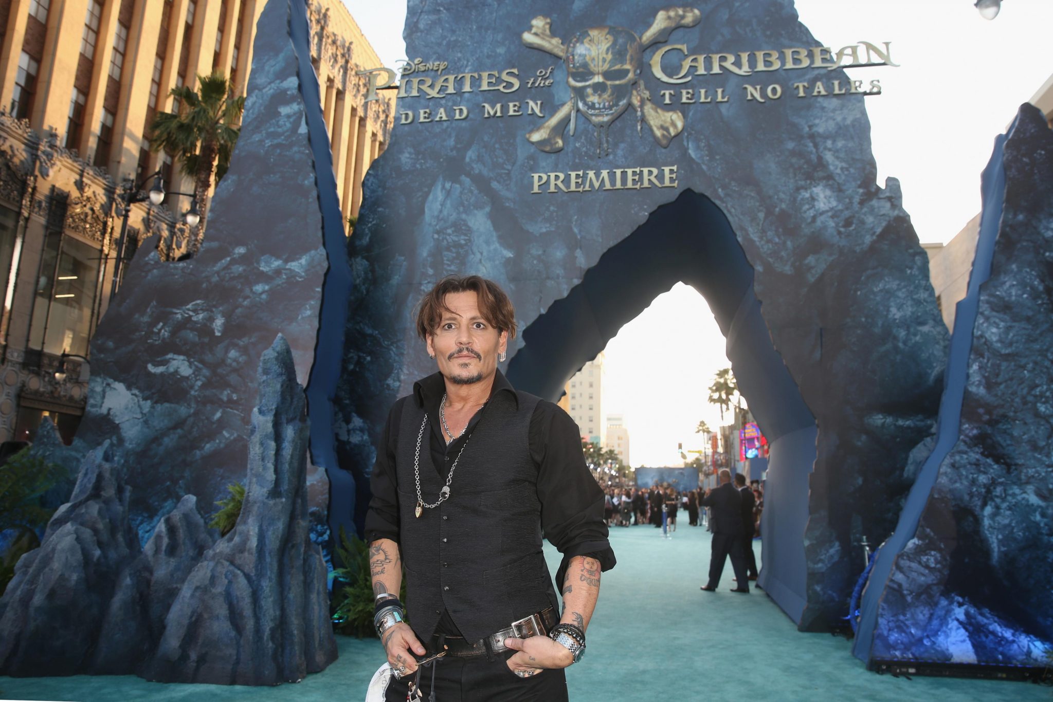 Pirates of the Caribbean: Dead Men Tell No Tales Premieres in Hollywood!