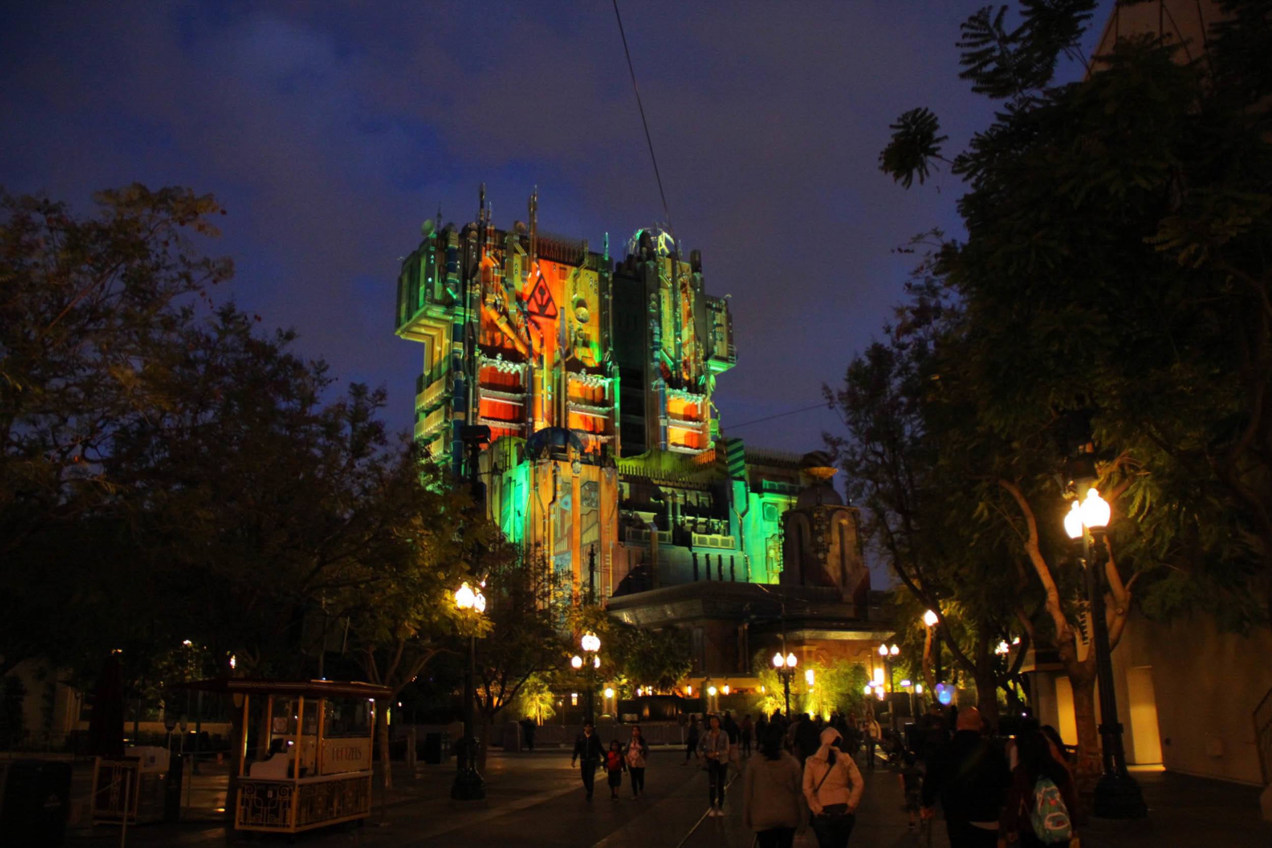 Guardians of the Galaxy – Mission: BREAKOUT! Comes Alive at Night!