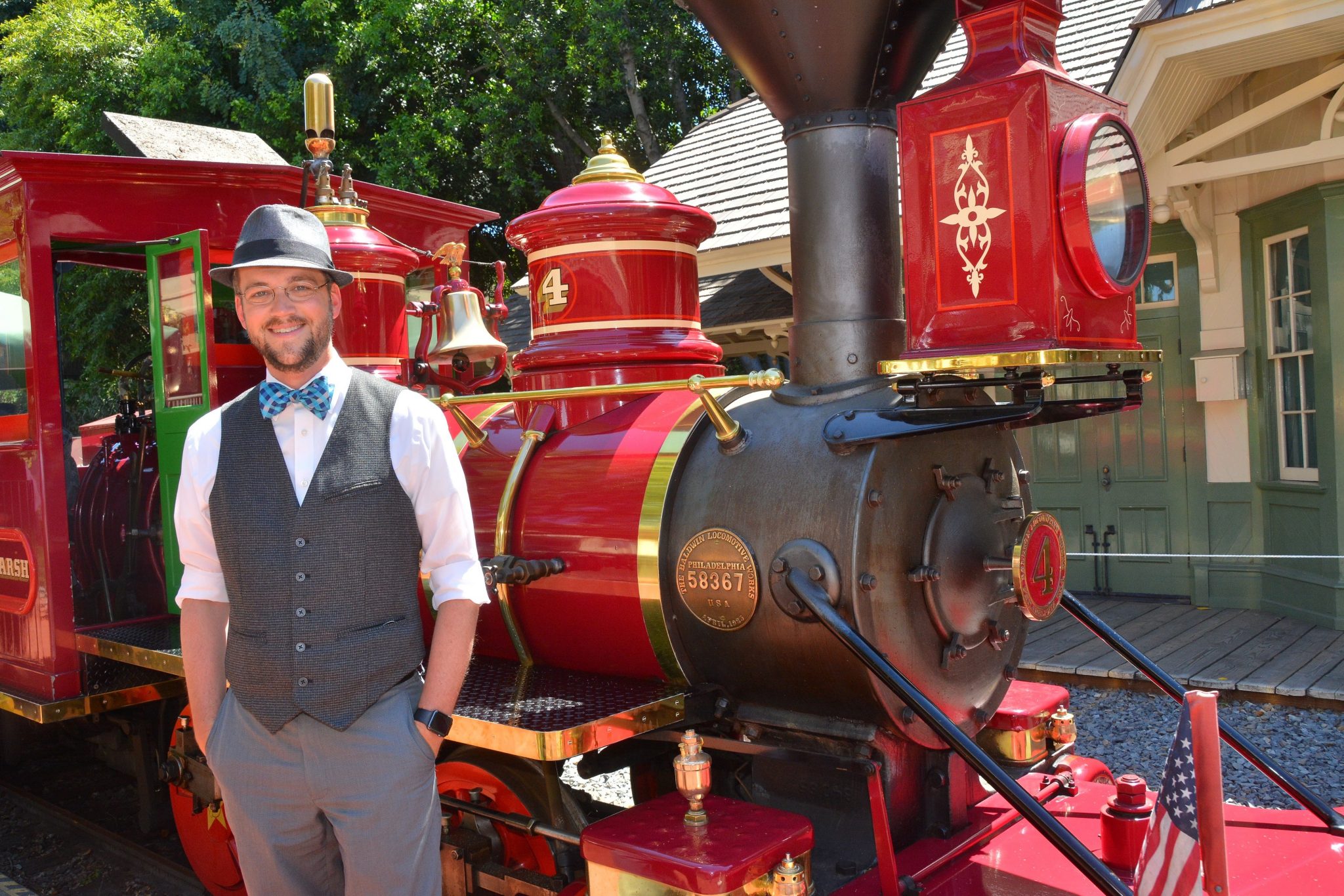 Mr. DAPs & Disneyland Railroad