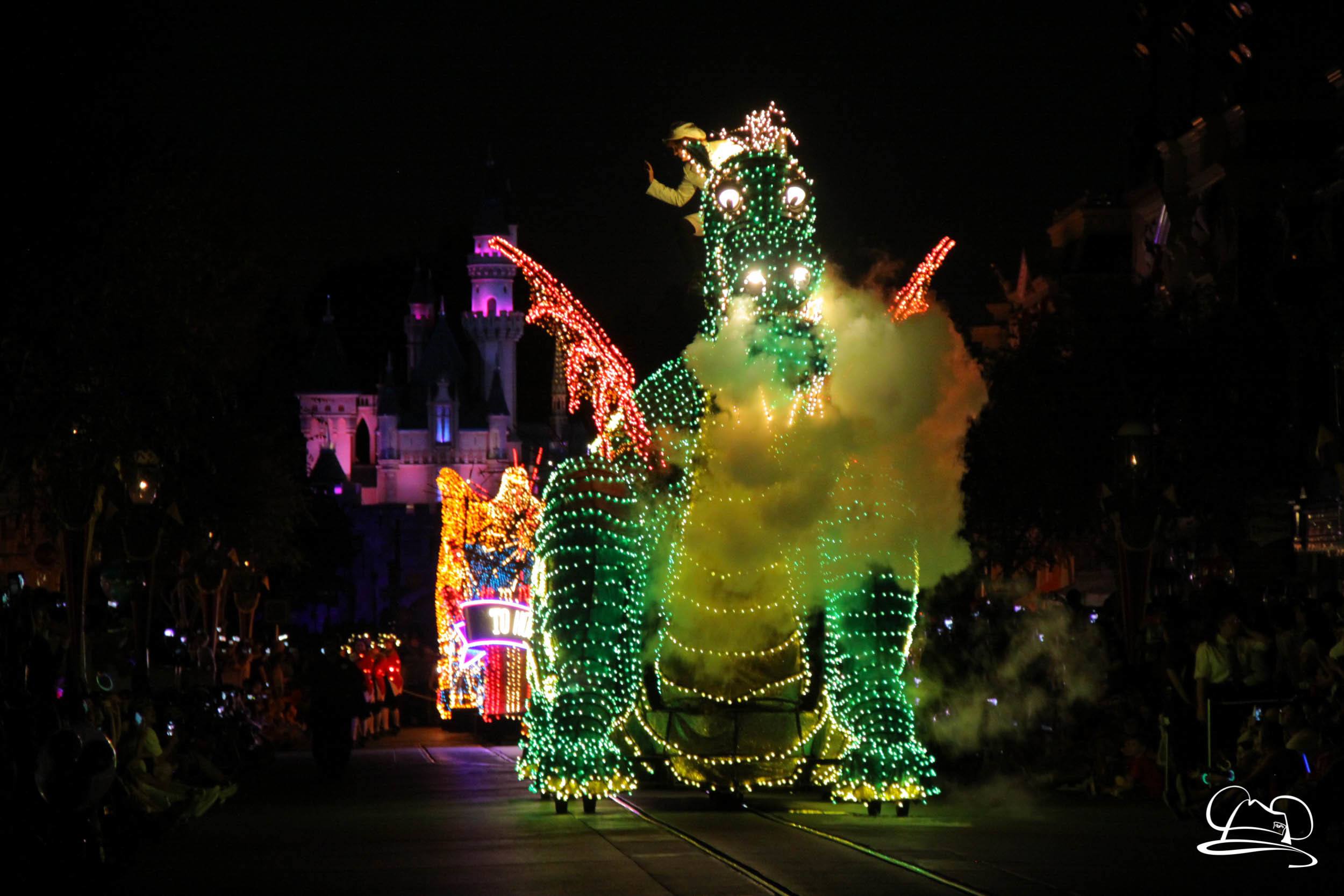 Main Street Electrical Parade Celebrates 45 Years of Nighttime Disney Magic!
