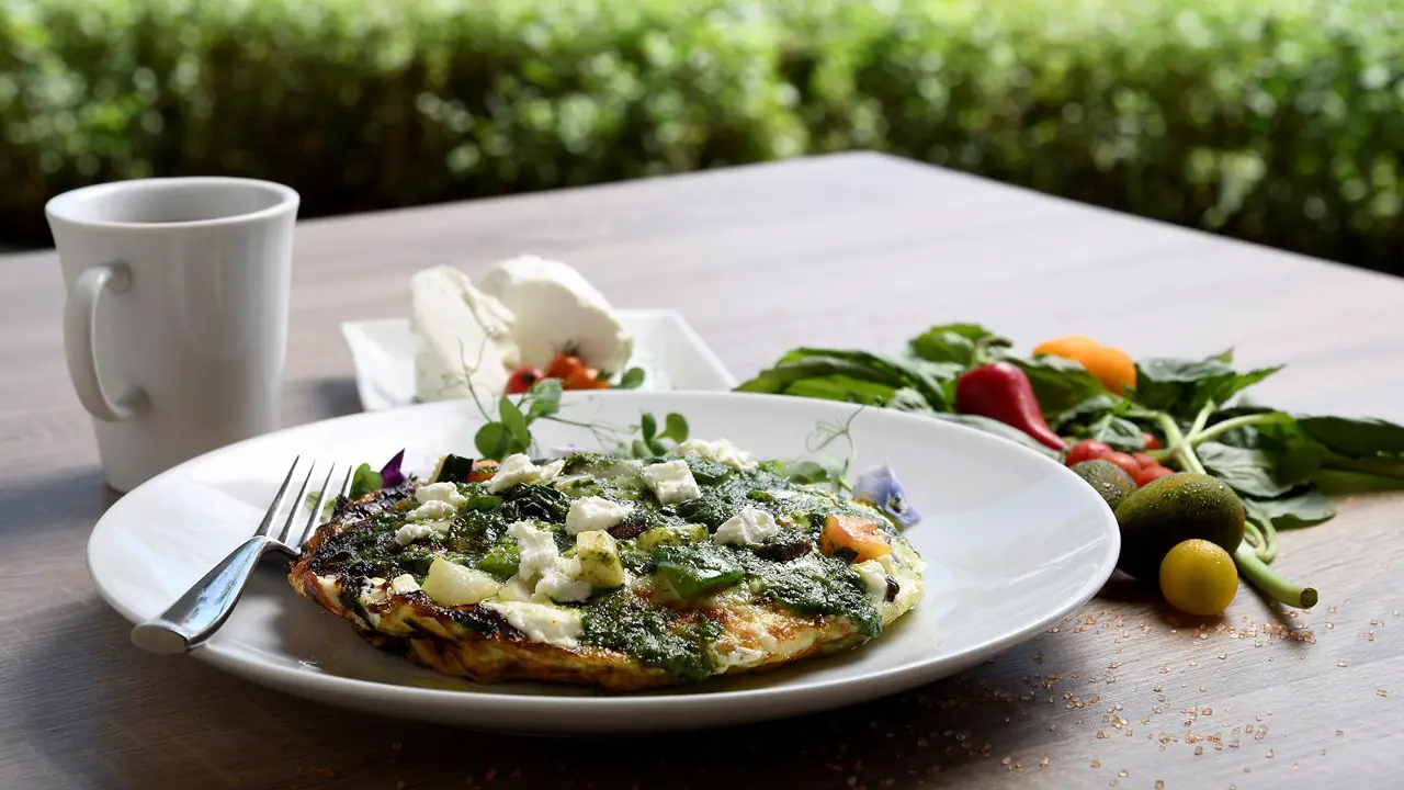 Egg White Vegetable Frittata with Macadamia Nut Pesto