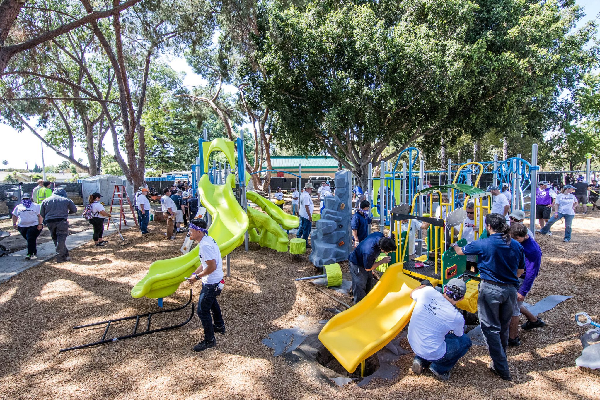 Disneyland Resort Volunteers Build Ninth Disney-sponsored KaBOOM! Playground at Willow Park in Anaheim