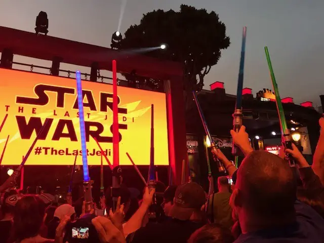 Disneyland Resort Shows Star Wars: The Last Jedi Trailer at Downtown Disney Event!