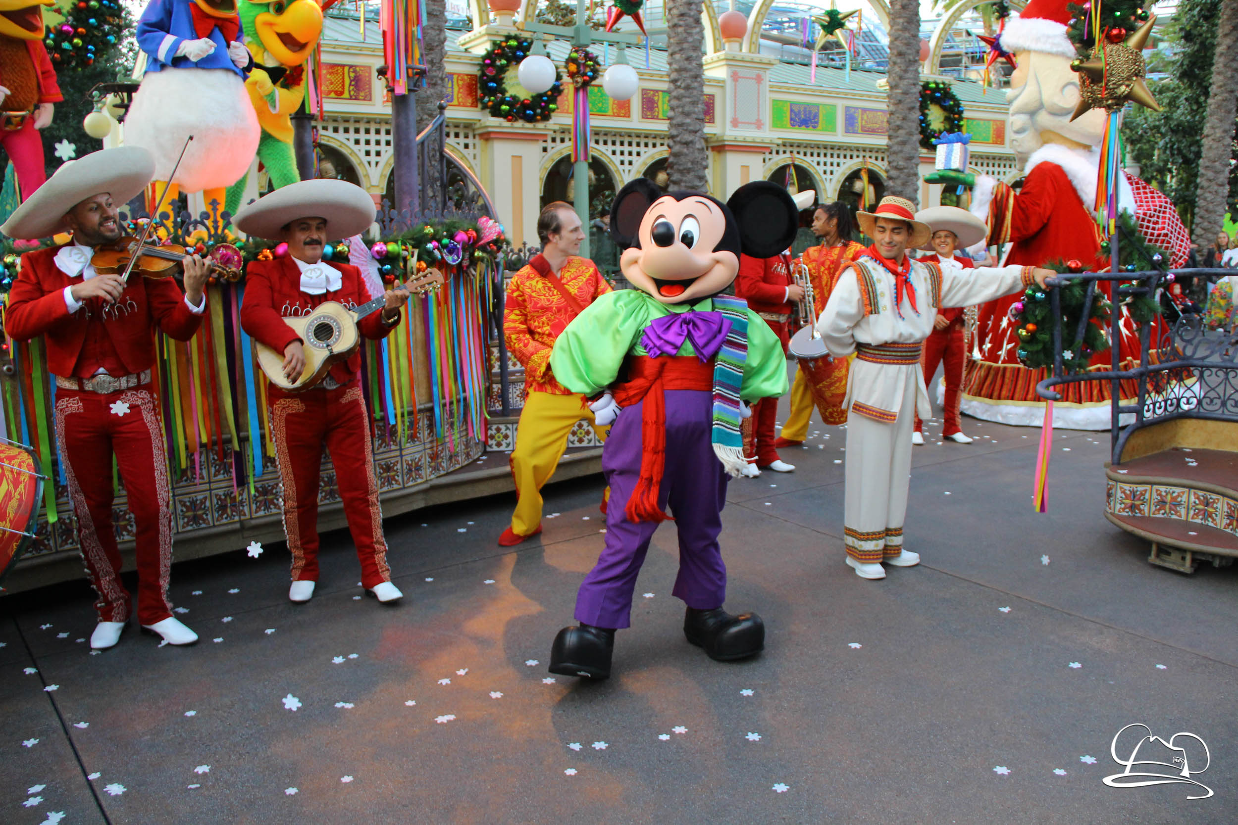 Disney ¡Viva Navidad! Festival of Holidays Disneyland Resor Daps