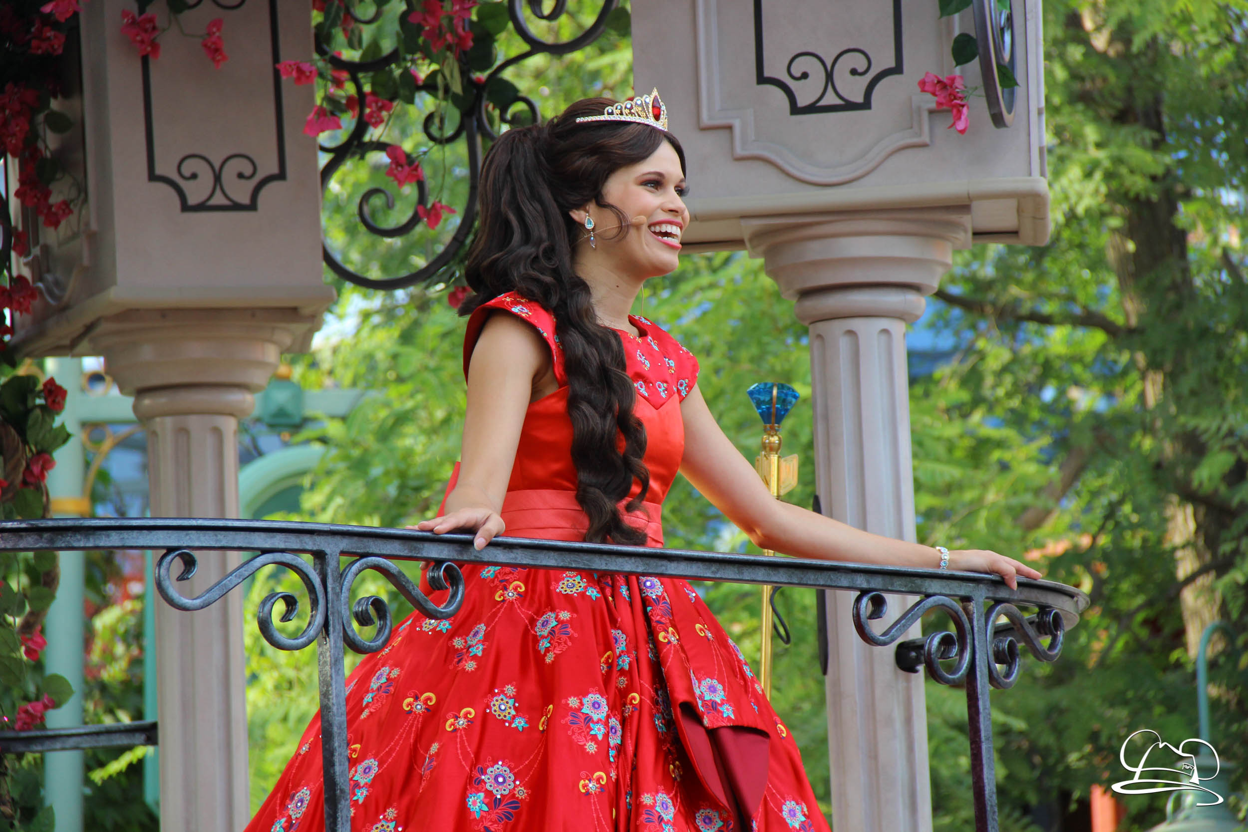Princess Elena’s Musical Grand Arrival Returns for Festival of Holidays at the Disneyland Resort