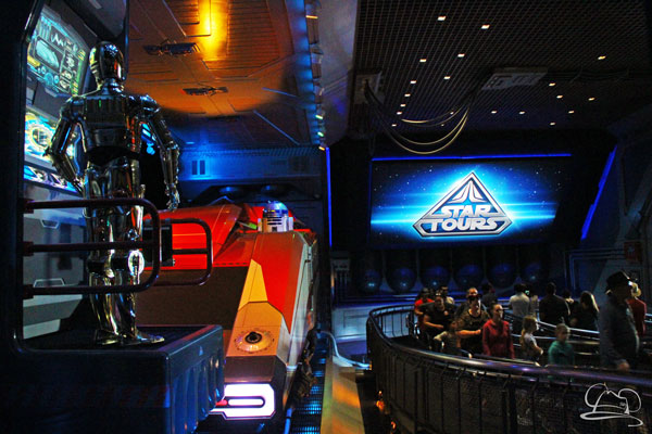 Star Tours – The Adventures Continue With New Adventures – Review