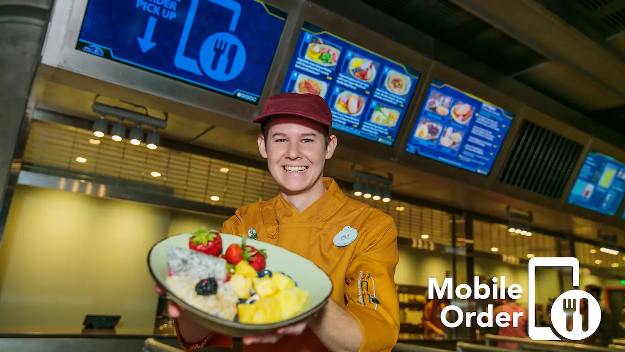 Dining Plan Guests at Walt Disney World Can Now Mobile Order!