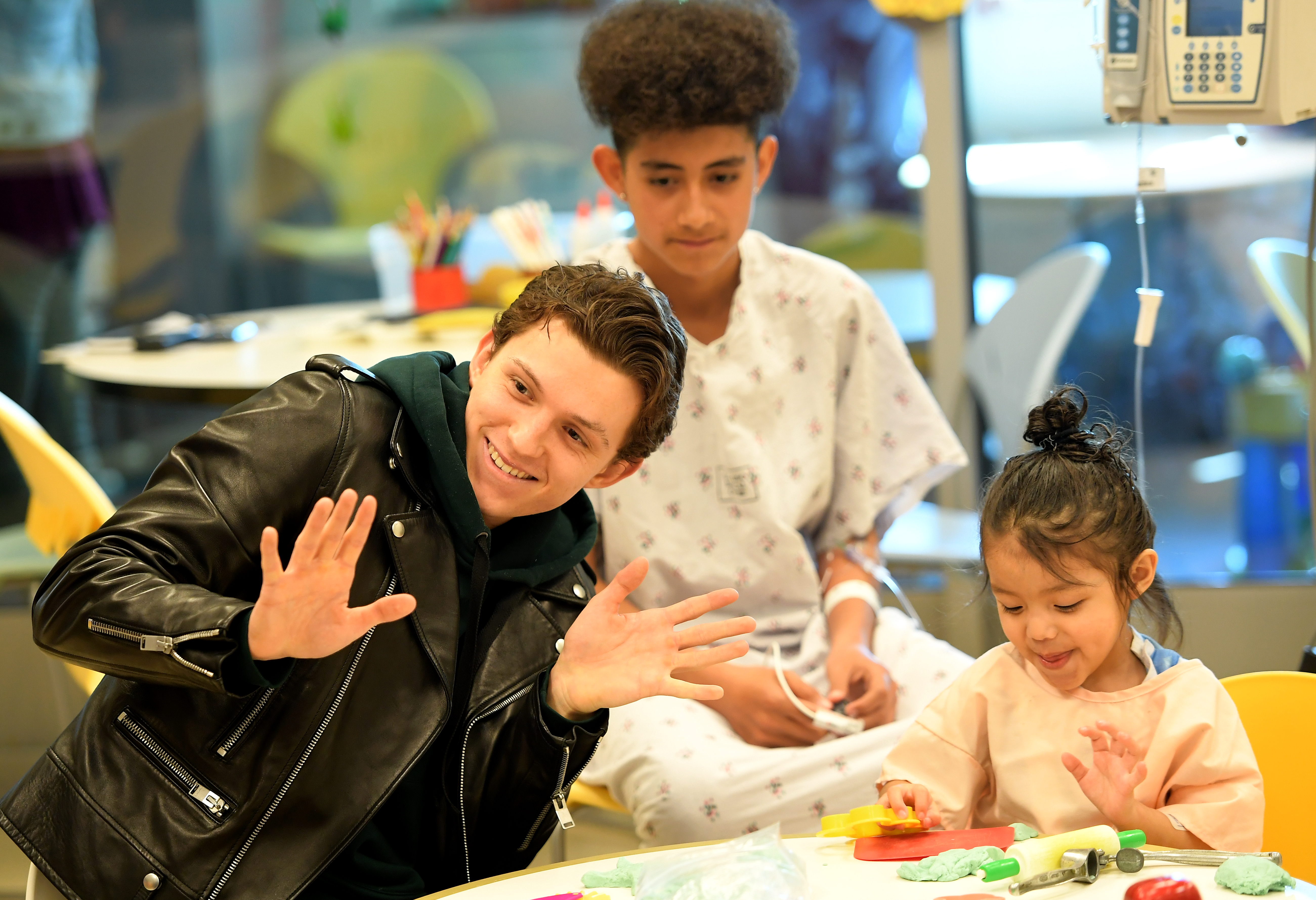 Tom Holland Makes Surprise Visit to Los Angeles Hospital as Part of  Marvel: The Universe Unites Charity Campaign