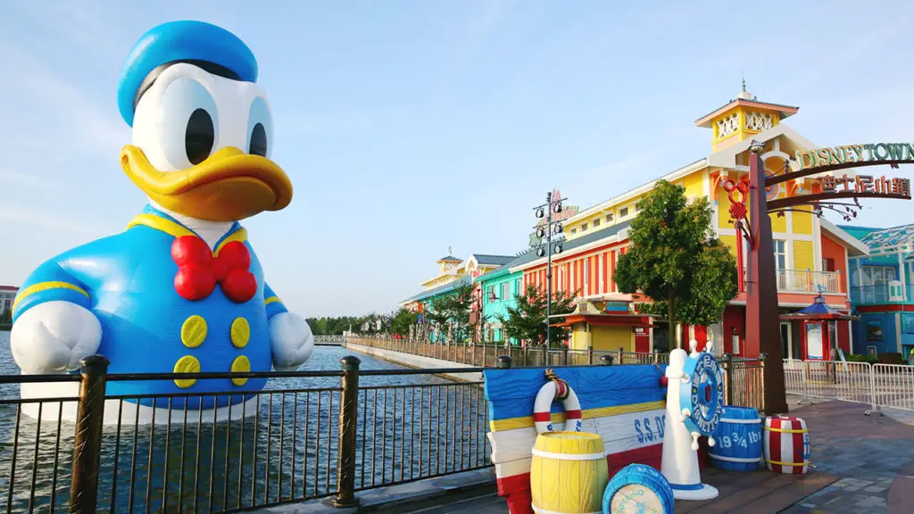 Giant Donald Duck at Shanghai Disney Resort