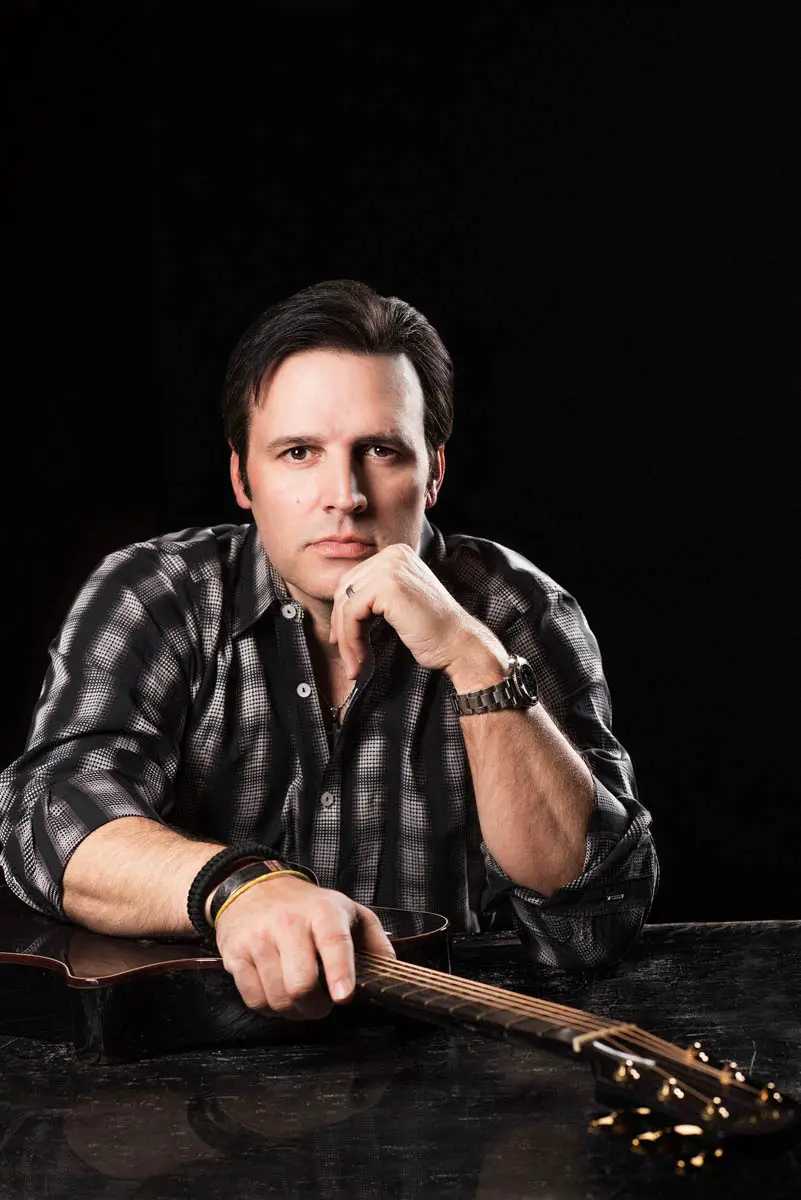 Eski sevgilim ozan koçer текст песни. Mark wills. Mark wills. Озан текст на русском. Mark wills.