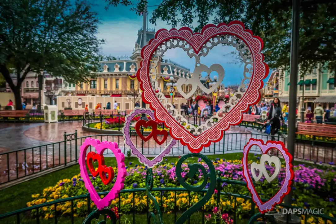 12 Unique Photo Spots at the Disneyland Resort for You and Your Loved One This Valentine’s Day