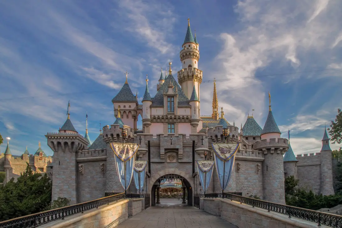 Stroller Policy Updated at Disneyland and Walt Disney World Resorts Ahead of Star Wars: Galaxy’s Edge Opening