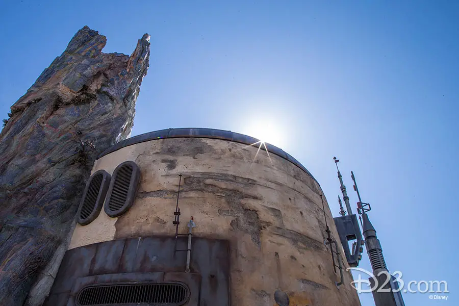 All-New Photos from Inside Star Wars: Galaxy’s Edge at Disneyland Resort Edge Released by D23
