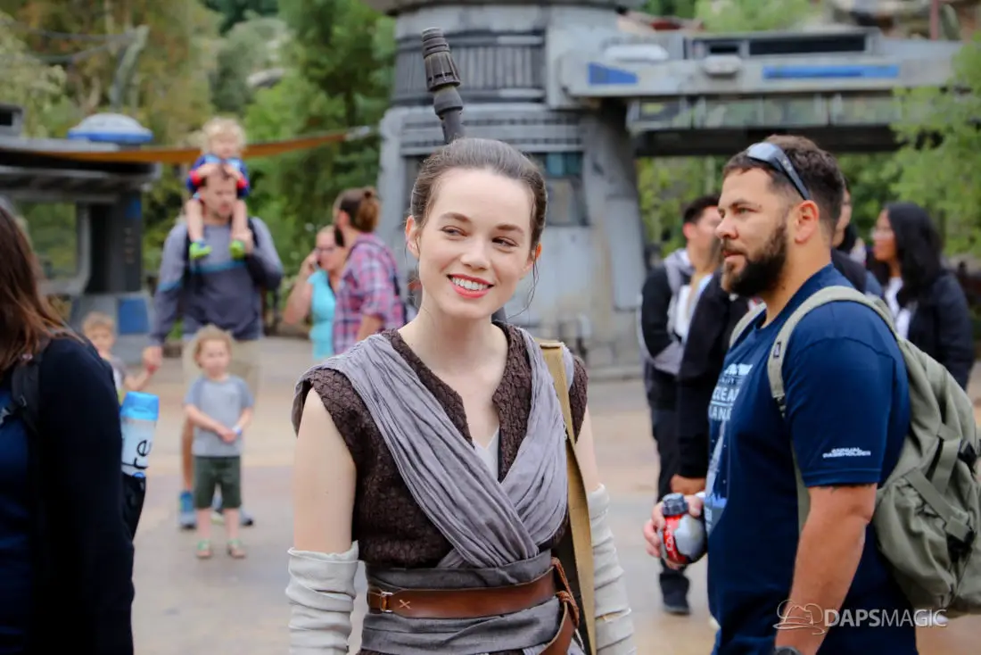 Remembering the Opening of Star Wars: Galaxy's Edge at Disneyland Two ...