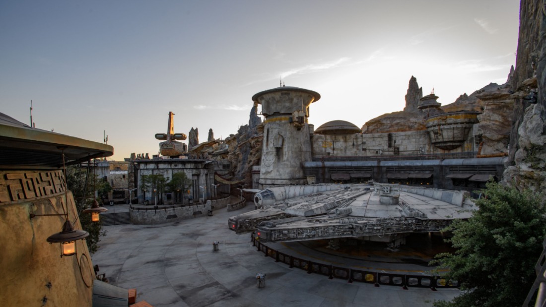 Star Wars: Galaxy’s Edge Reaches Capacity Within a Half Hour of Disneyland Opening