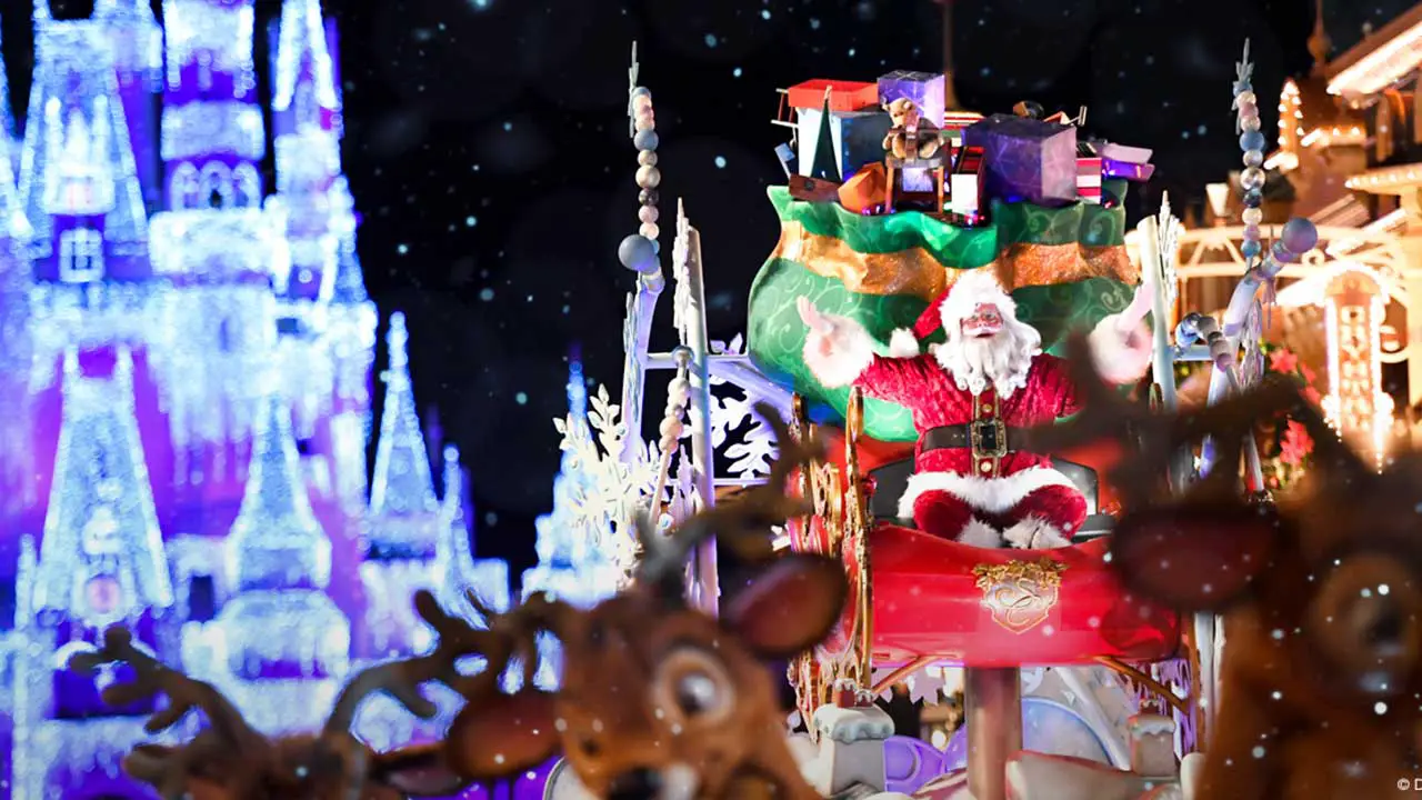 Disney Releases More Disney Christmas Packages at Walt Disney World Resort