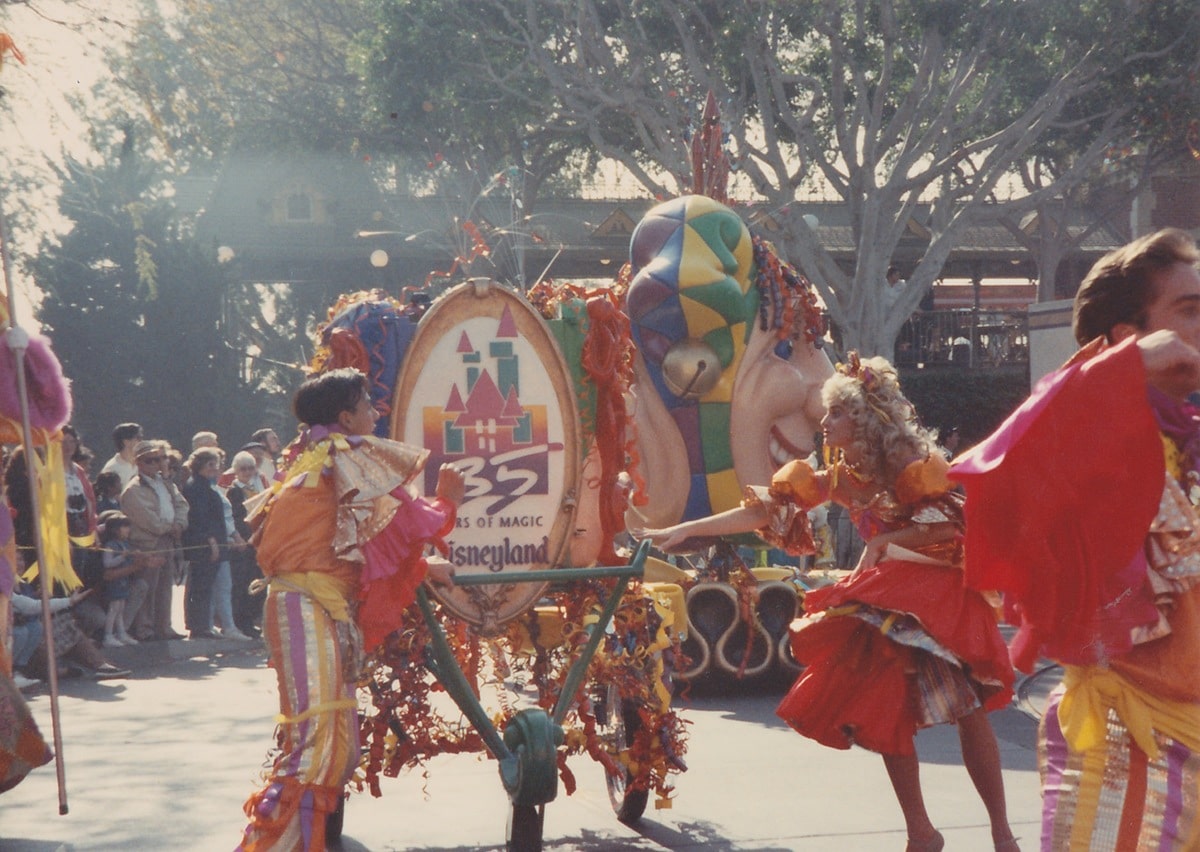 Disneyland Debuts the 35th Anniversary – 30 Years Ago in Disneyland