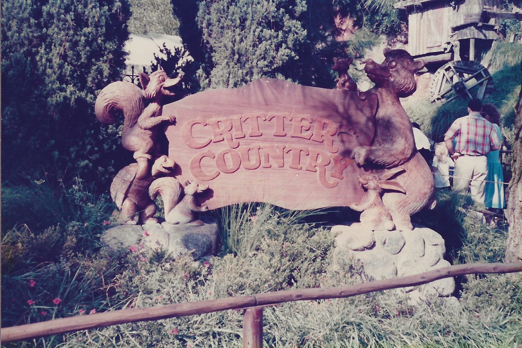 The brand new Critter Country sign