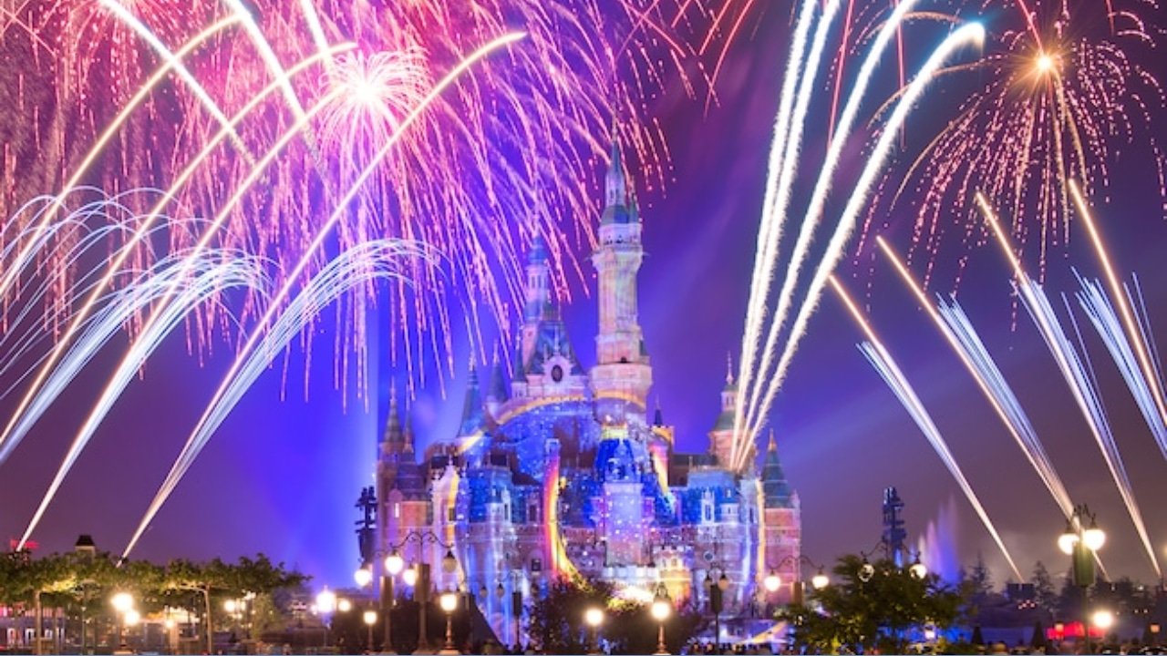 Shanghai Disney Begins Trials of Nighttime Firework Spectacular