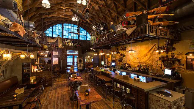 Oga’s Cantina and Jock Lindsey’s Hangar Bar to Open at Walt Disney World Resort