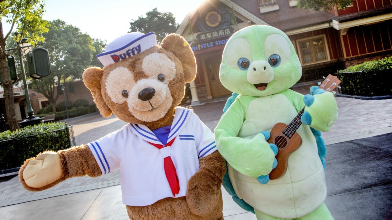 Autumn Arrives at Shanghai Disney Resort with Festivals, Celebrations and New Duffy Month Surprises