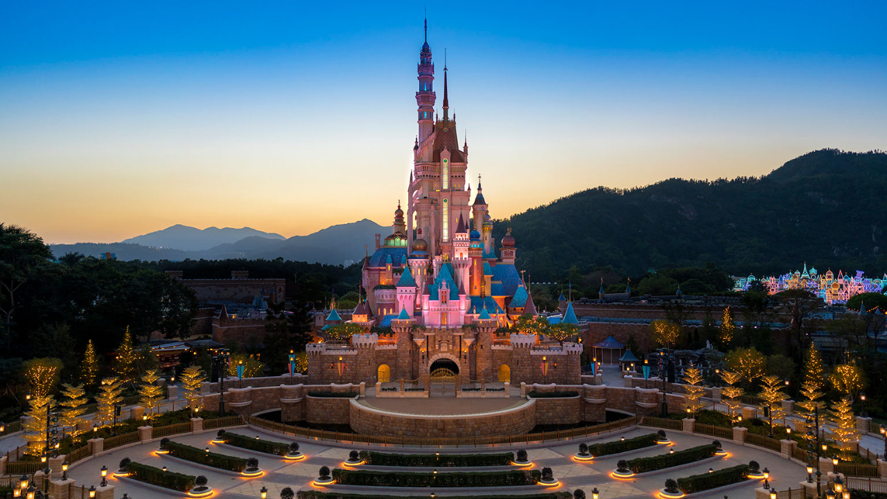 Photos: A Comprehensive Look at Hong Kong Disneyland’s Castle of Magical Dreams