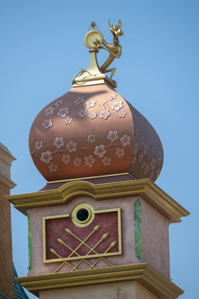 Mushu on the Castle of Magical Dreams at Hong Kong Disneyland
