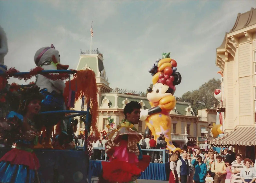 mardi gras disneyland paris